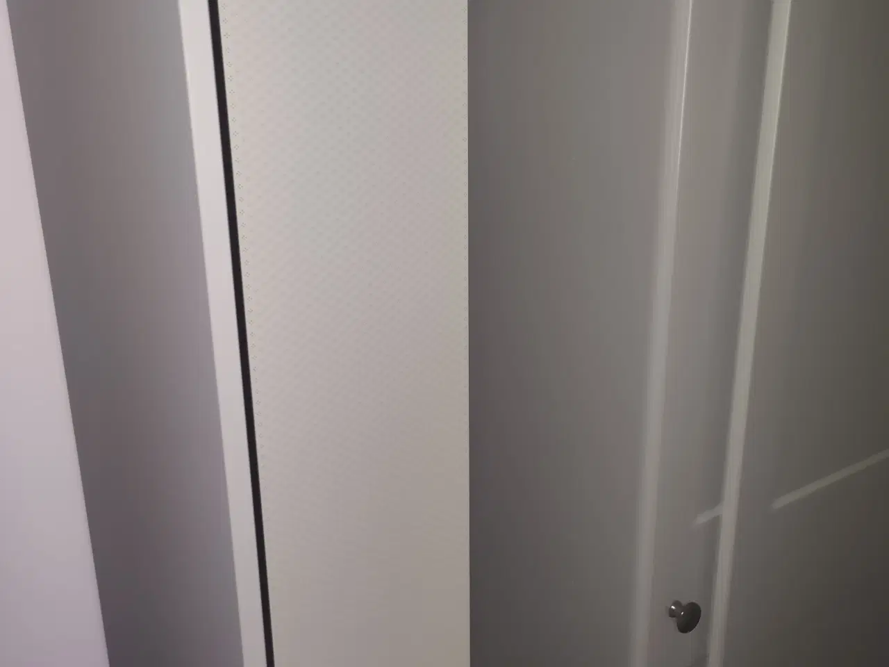 Billede 4 - Hauga Klædeskab 