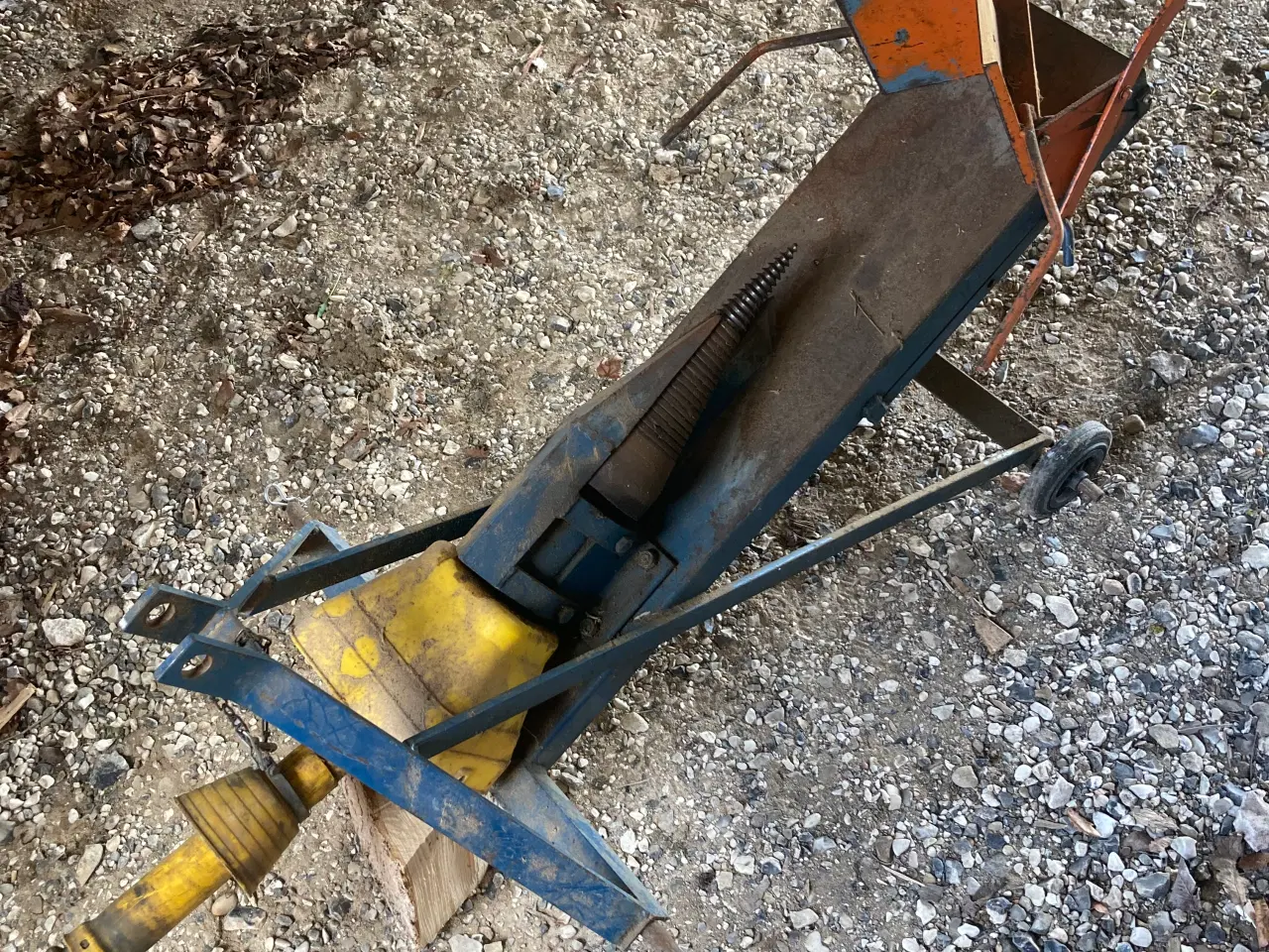 Billede 1 - Træflækker til traktor