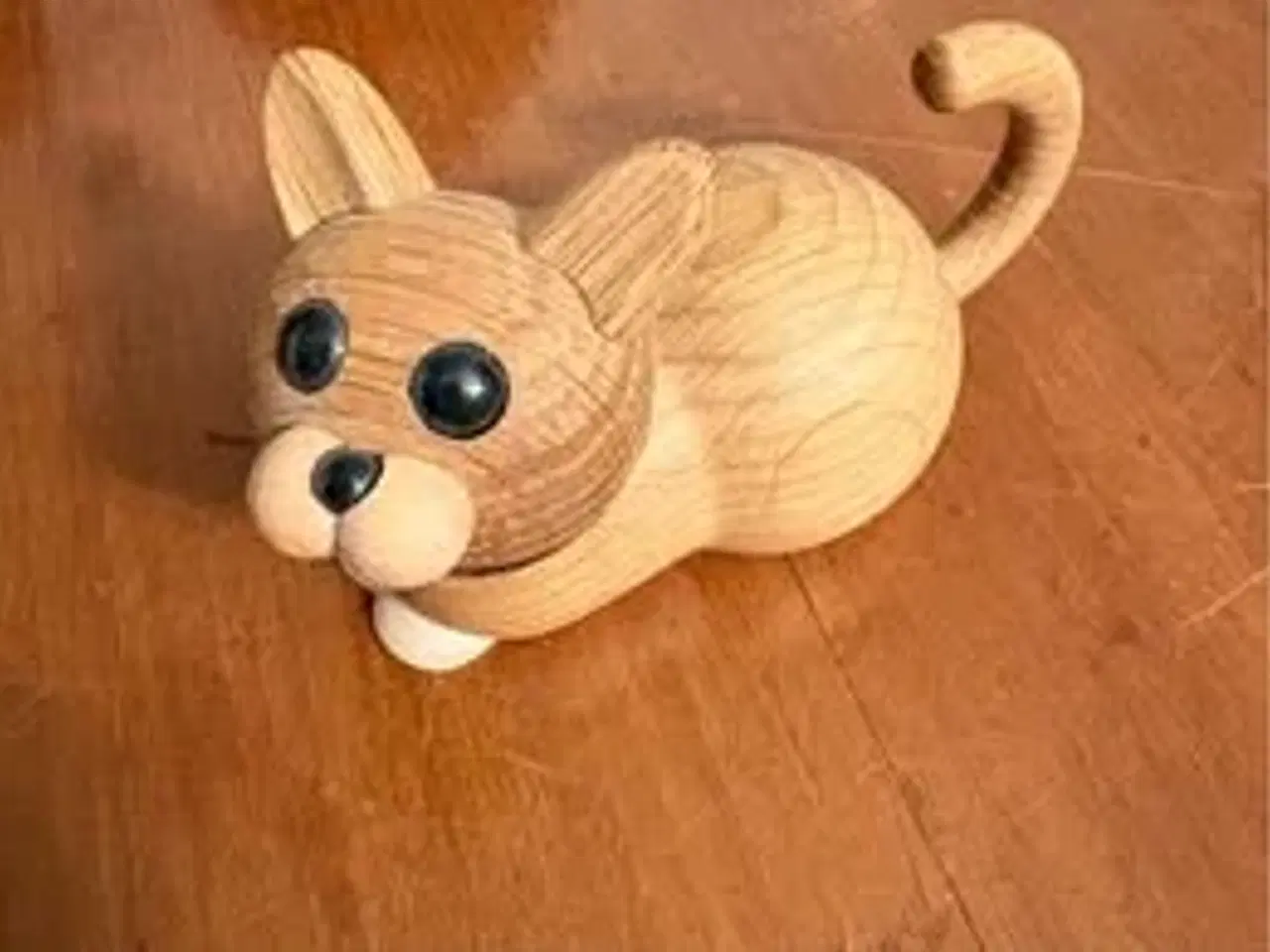 Billede 2 - Spring Copenhagen Træ Kat