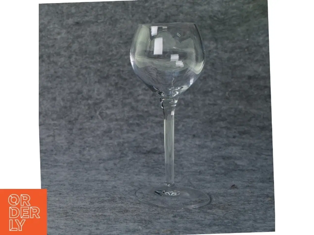 Billede 3 - Blandede vinglas (str. 20 x 5 cm 19 x 6 cm 16 x 7 cm 15 x 5 cm 15 x 5 cm)