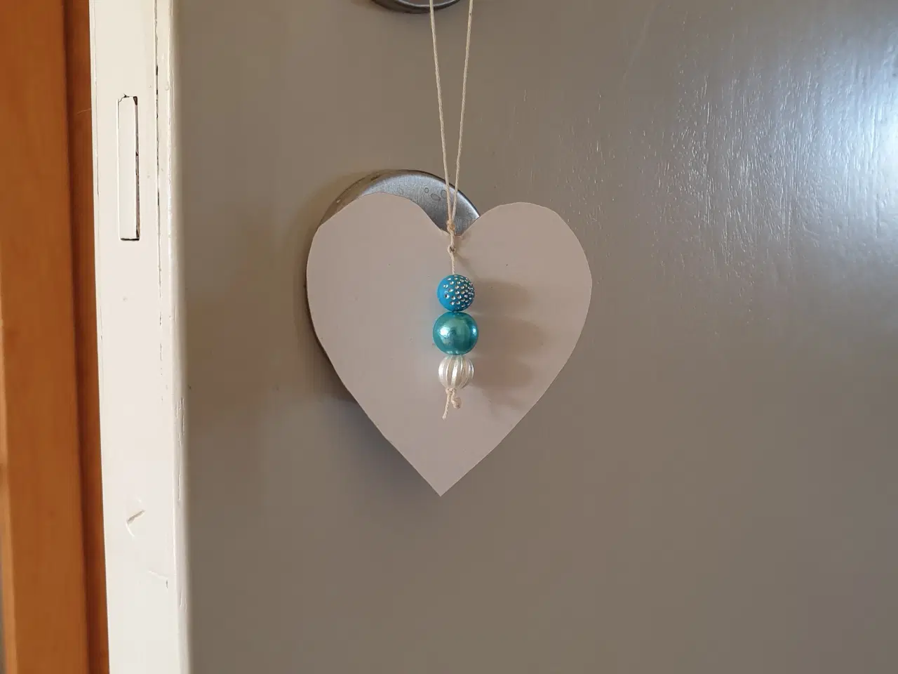 Billede 4 - Papirpynt støtter Danske Hospitalsklovne Se 7 foto