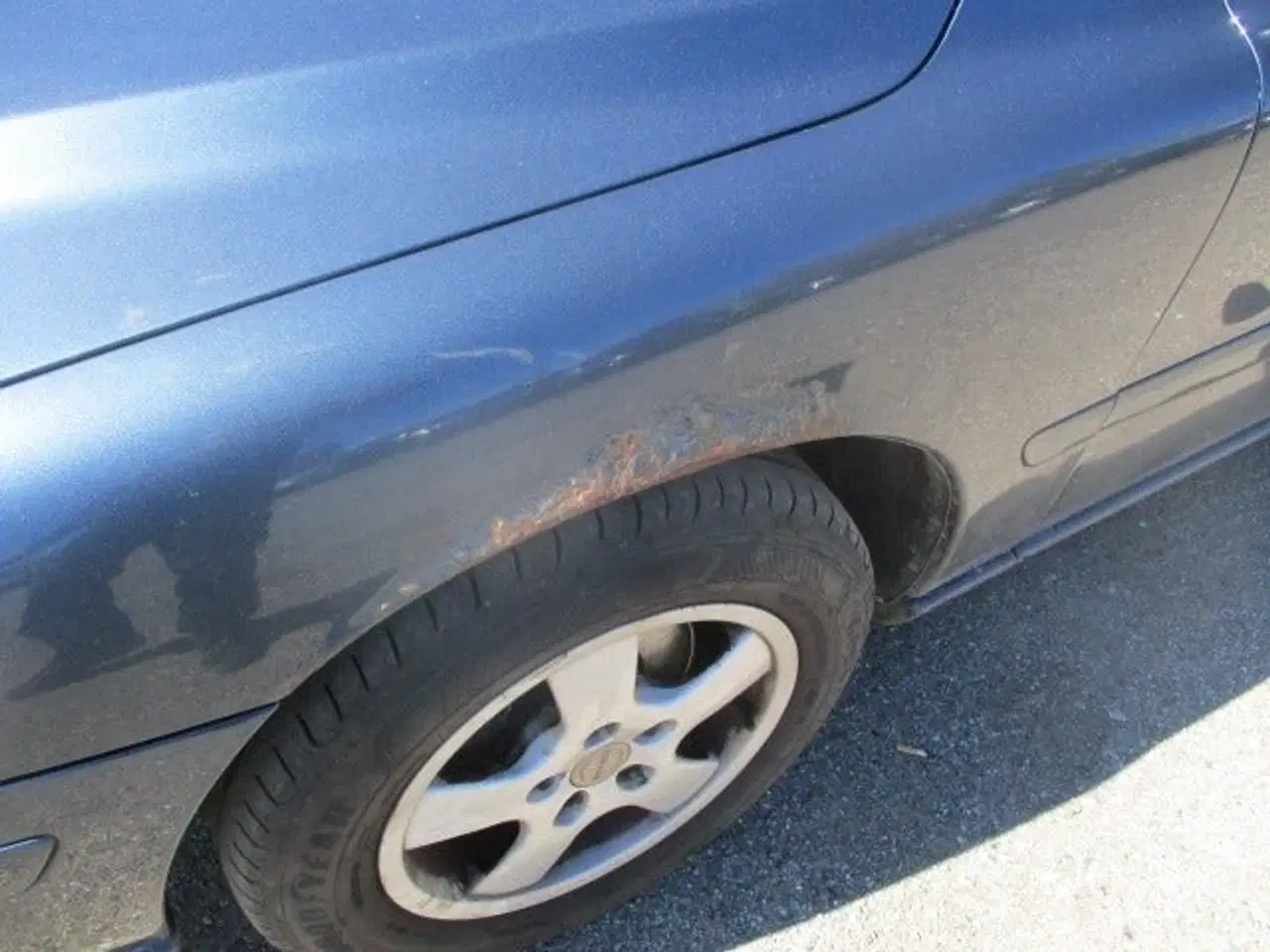 Billede 2 - Volvo V70 2,4 140 Classic
