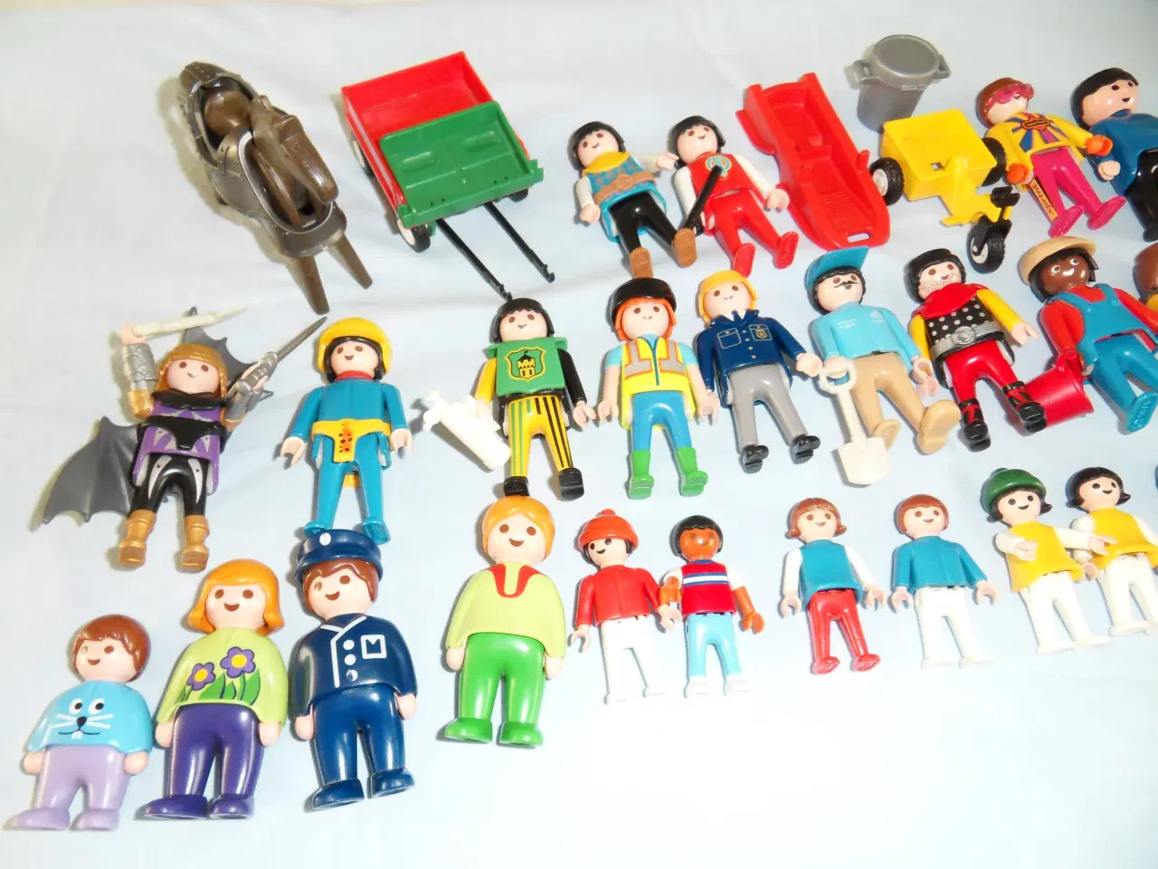 Billede 2 - Playmobil og Geobra. Figurer. Store og små mv.
