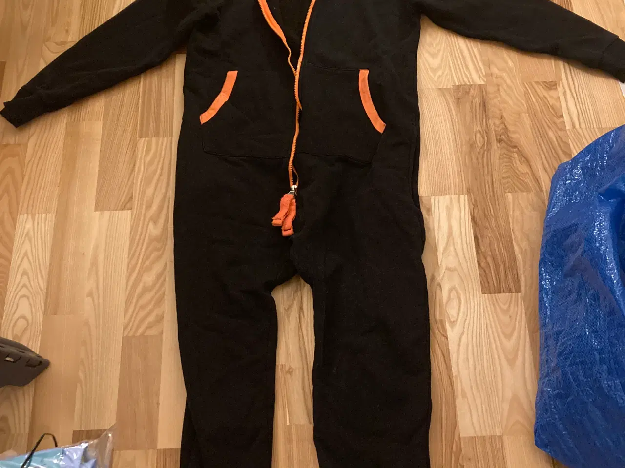 Billede 1 - Jumpsuit heldragt