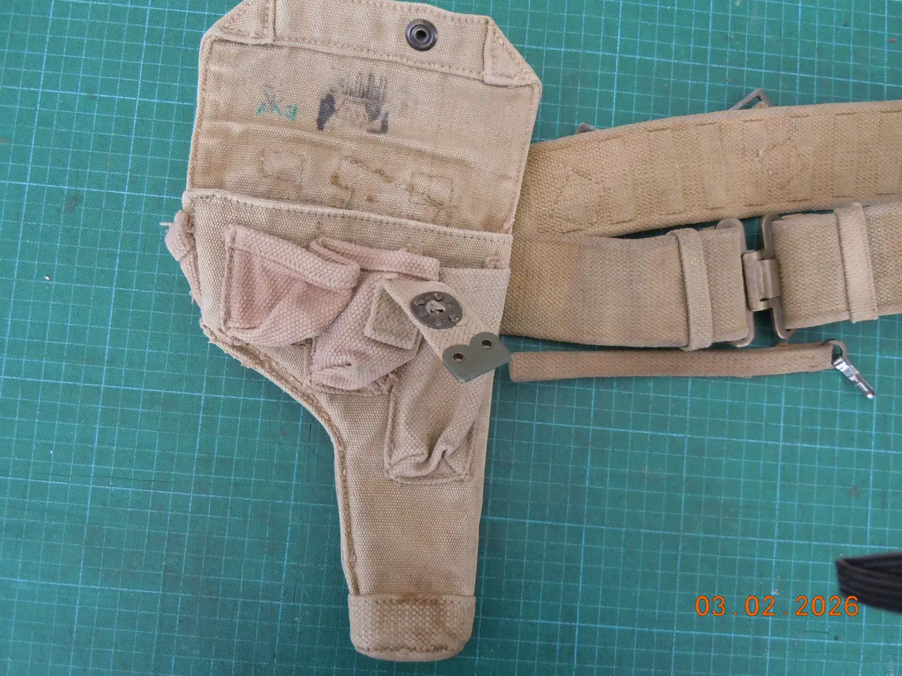 Billede 3 - SIG-Neuhausen M-49 hylster og bælte, fangsnor.