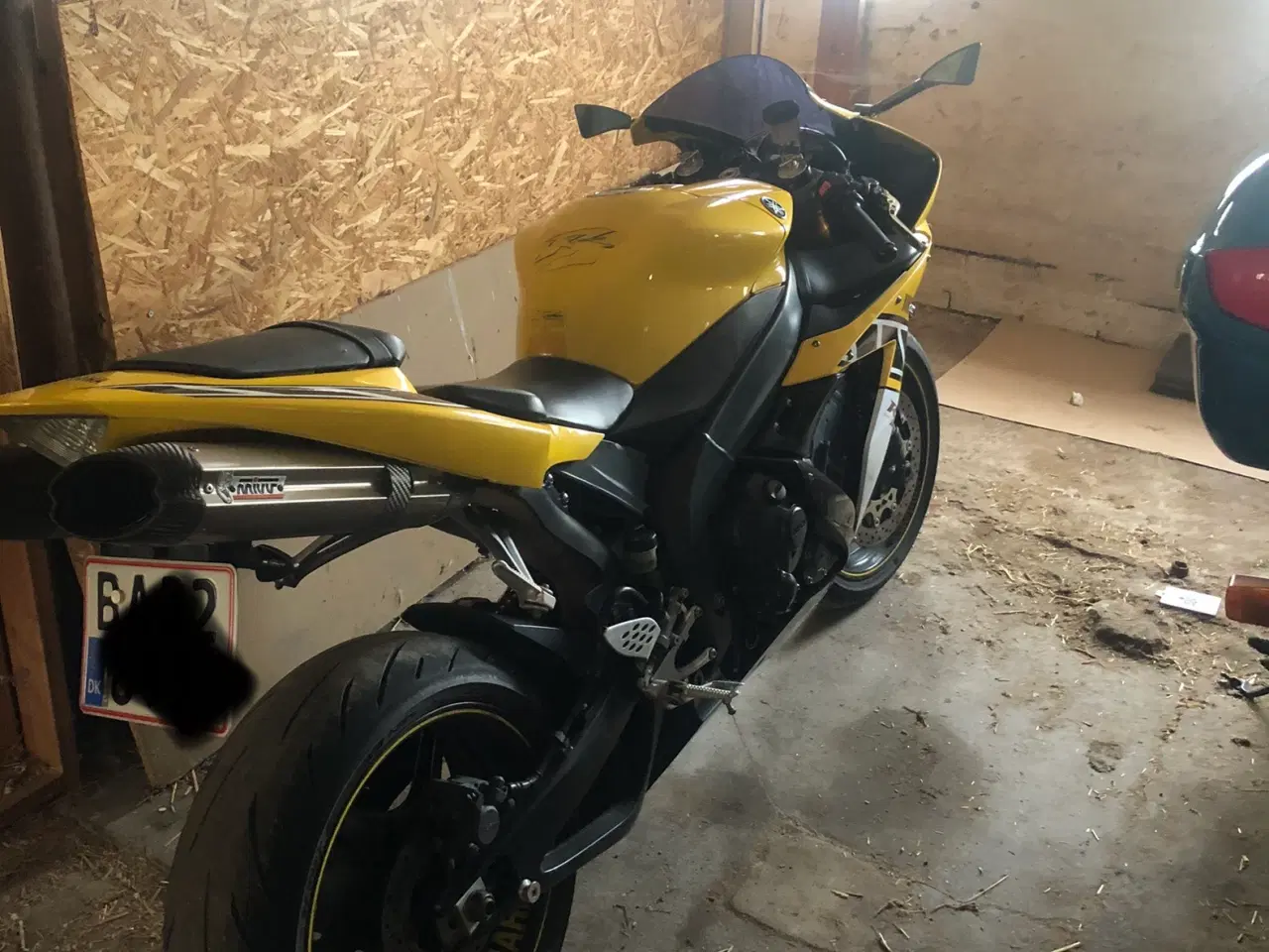 Billede 4 - Sælger eller bytter min Yamaha R1