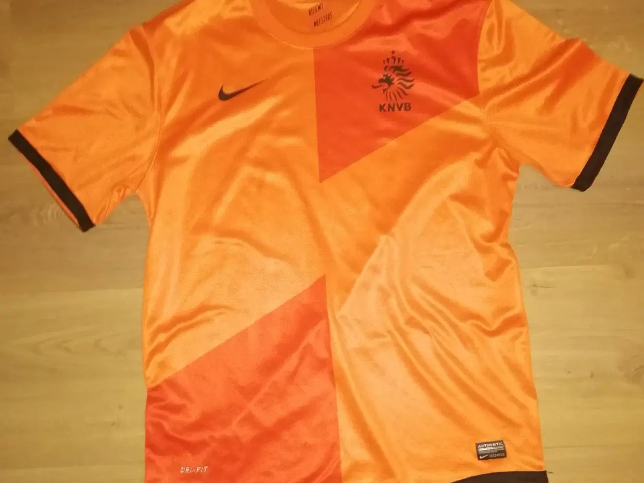 Billede 2 - SOM NY, HOLLAND EM 2012 TRØJE, STR.L