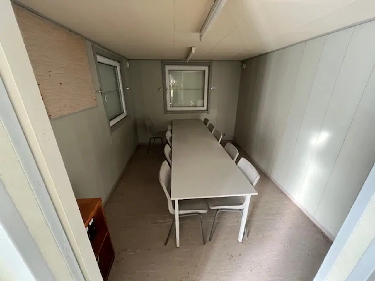 Billede 2 - Skur til 10 mand 3x9.5 meter spise plads toilet 