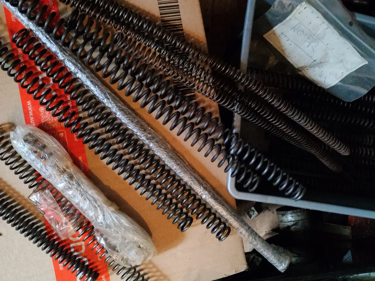 Billede 3 - Reservedele til ældre/vintage luftvåben