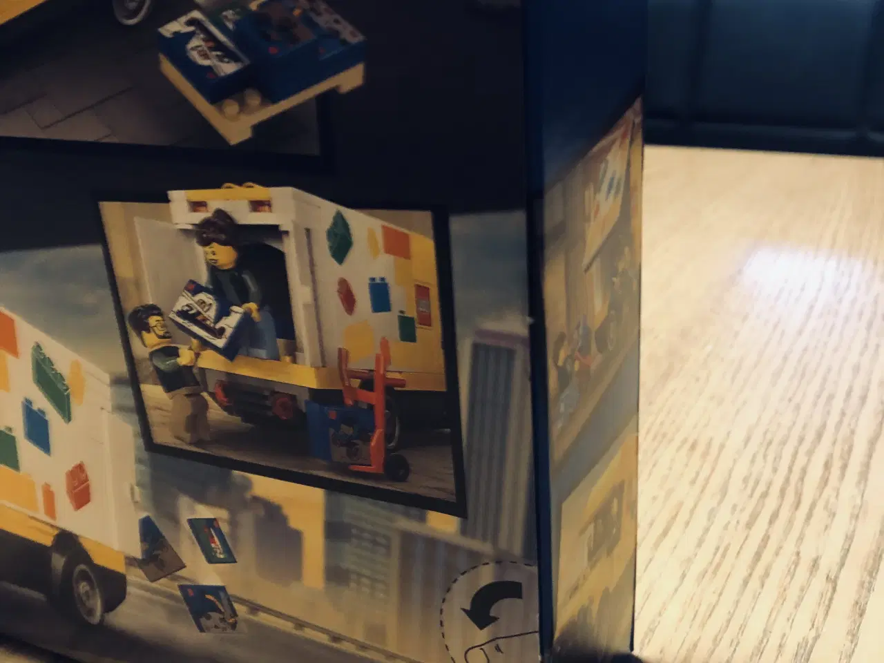 Billede 4 - Lego City 60500 The Lego van