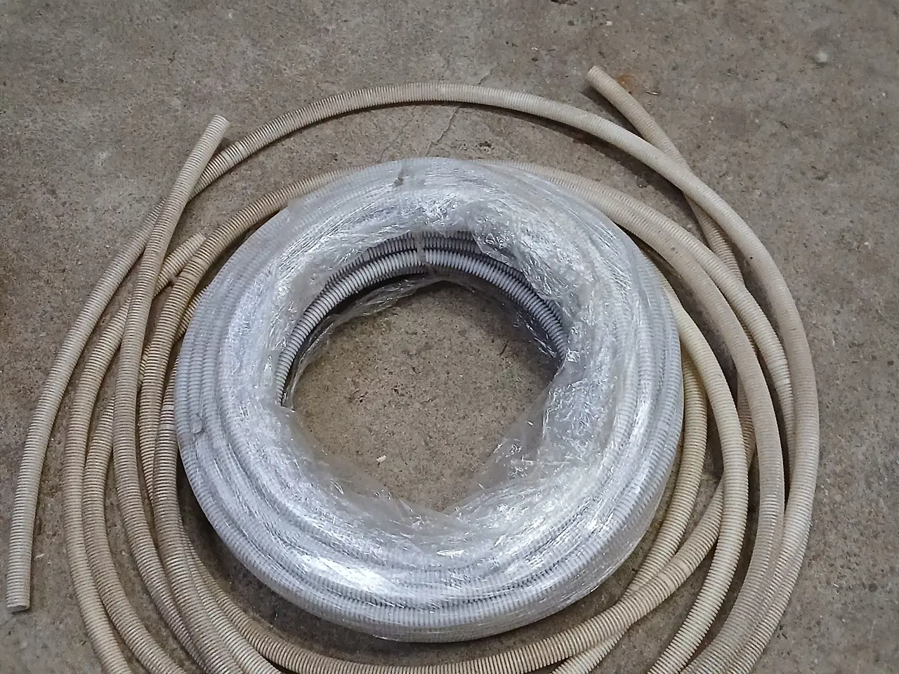 Billede 3 - El Artikler Stikdåser,Dæknånd,Indmuringsrør