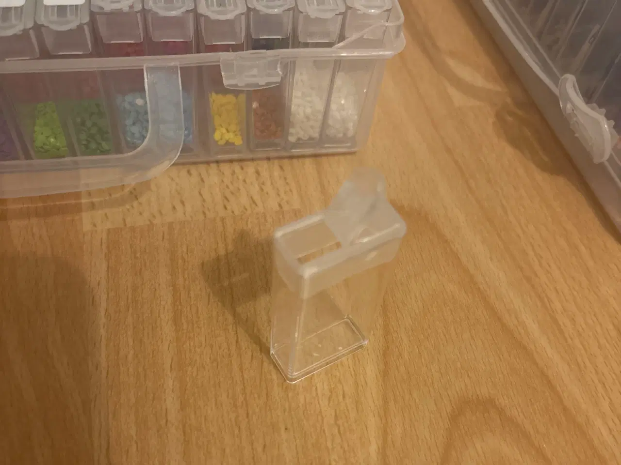 Billede 4 - diamond painting (Rester af sten)