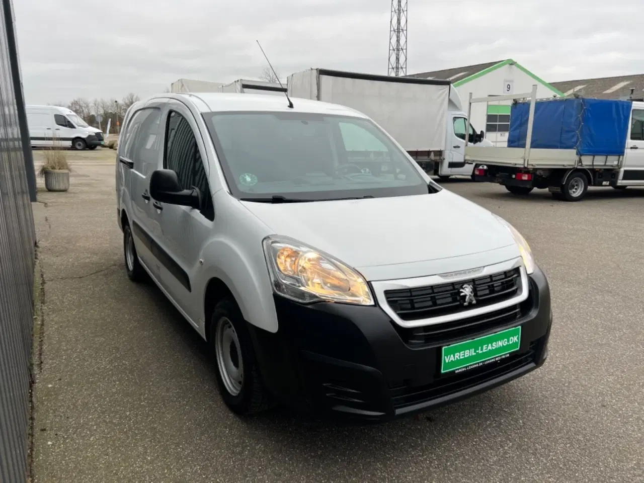 Billede 3 - Peugeot Partner 1,6 BlueHDi 100 L2 ESG Flex Van