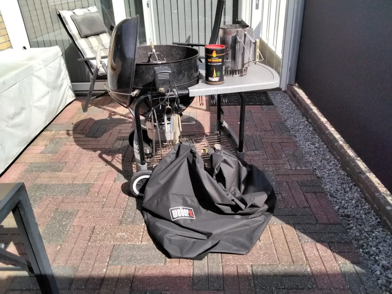 Billede 2 - 57 cm kugle grill, med meget tilbehør. 