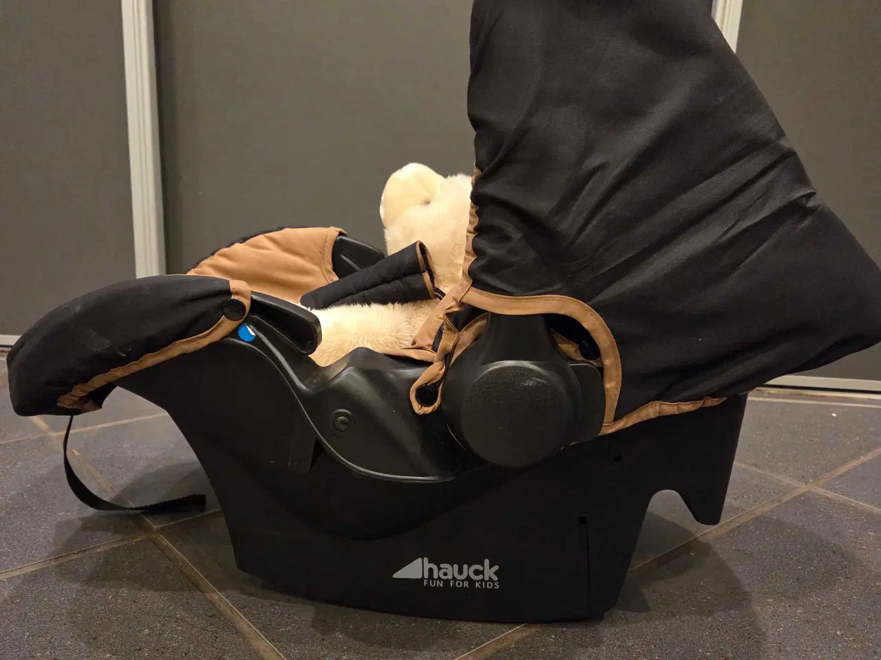 Billede 5 - Sælger mit Hauck Trio-sæt i sort med brune detalje