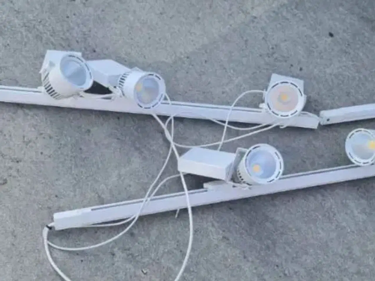 Billede 2 - 2 stk lamper sælges