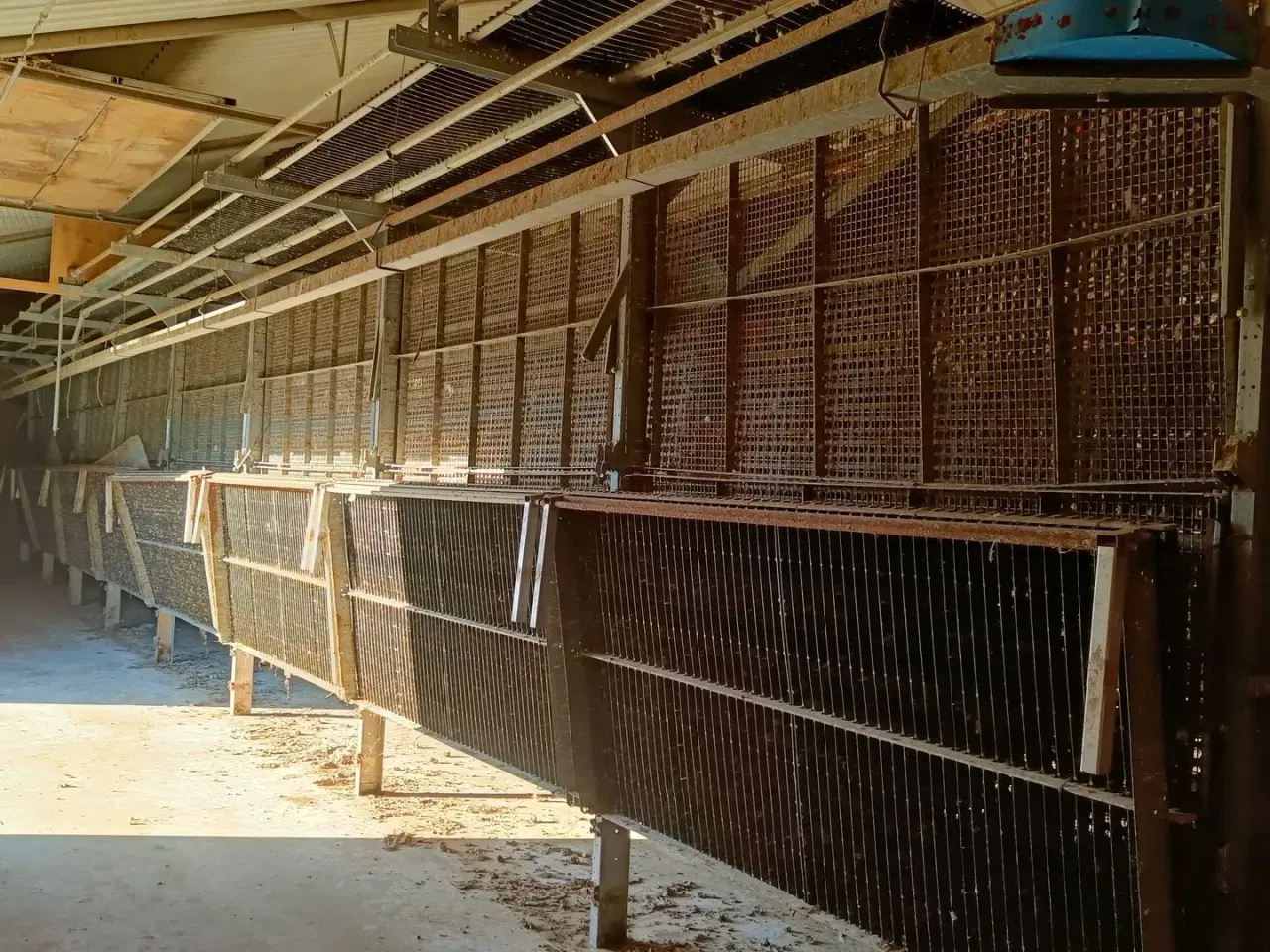 Billede 4 - - - - Fjerkræ opdrætssytem, (inventar) til  ca. 6500 stk.