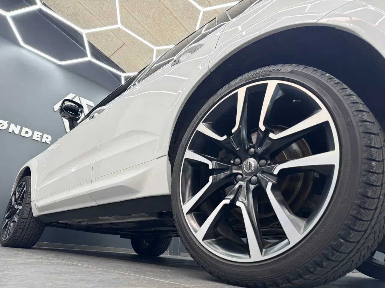 Billede 18 - Volvo XC60 2,0 B5 235 R-Design aut. AWD