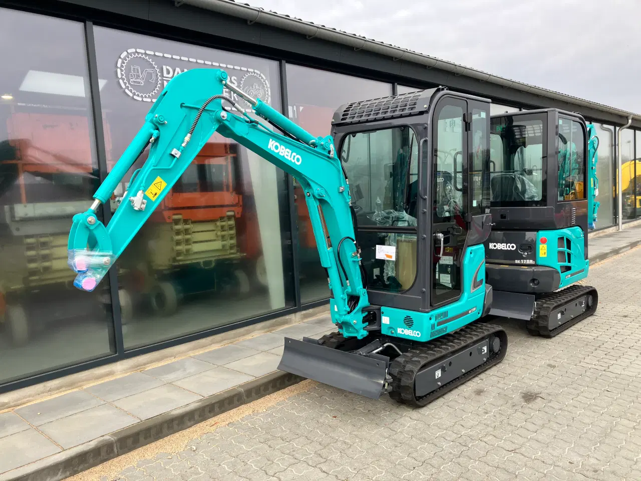 Billede 9 - Kobelco SK17SR-3 Med stor bakkamera fabriksny.