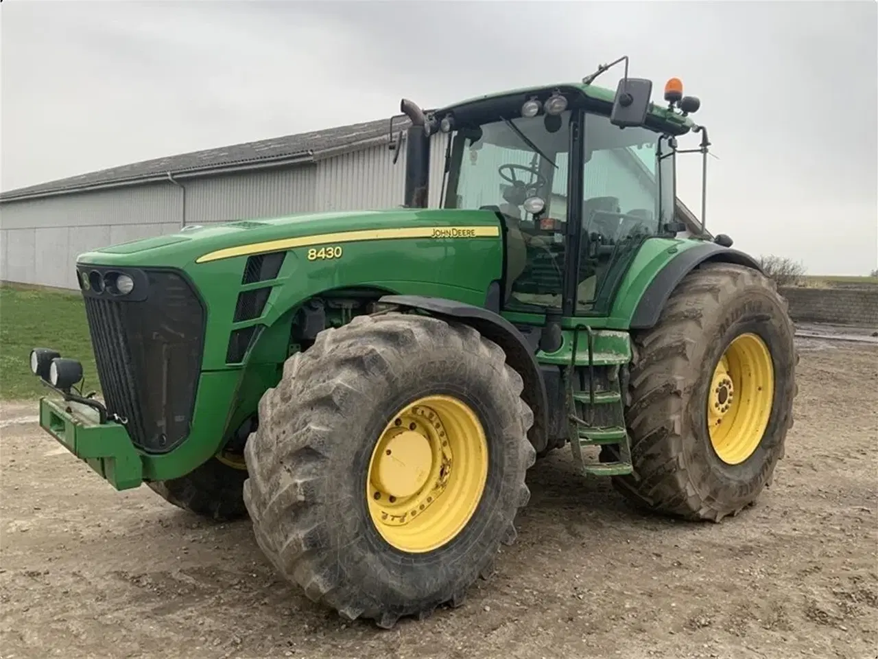 Billede 2 - John Deere 8430 Stærk og stabil traktor.