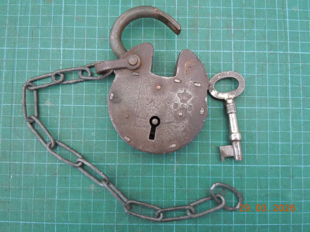 Billede 2 - DSB vognlås, (Hængelås) ældre type, med nøgle.