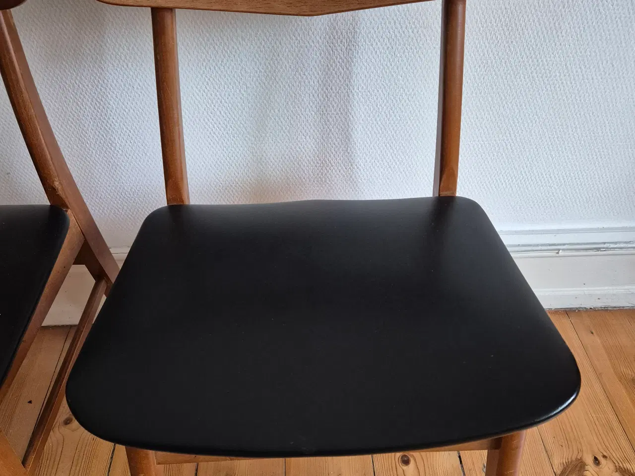 Billede 1 - 3 stk. Farstrup teakstole – klassisk dansk design