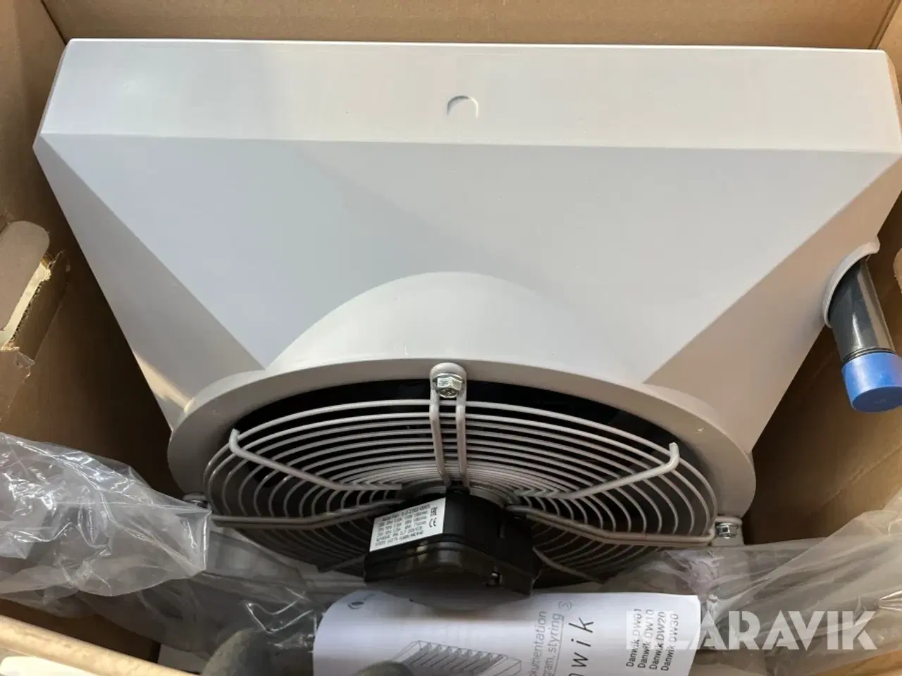 Billede 8 - Lot - varmepumpe indeenhed, trykekspansionsbeholder, varmeventilator og