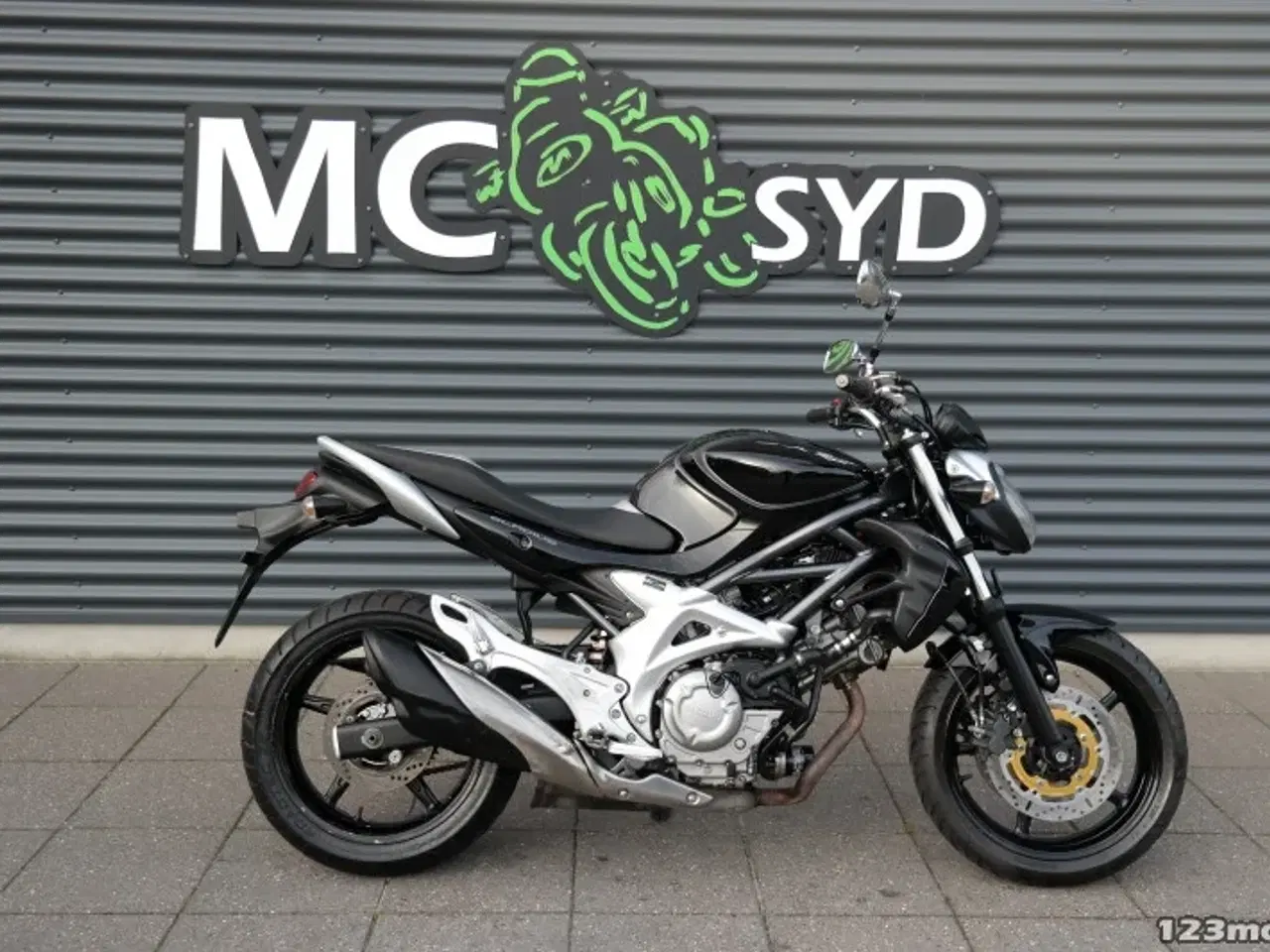 Billede 1 - Suzuki SFV 650 Gladius MC-SYD BYTTER GERNE