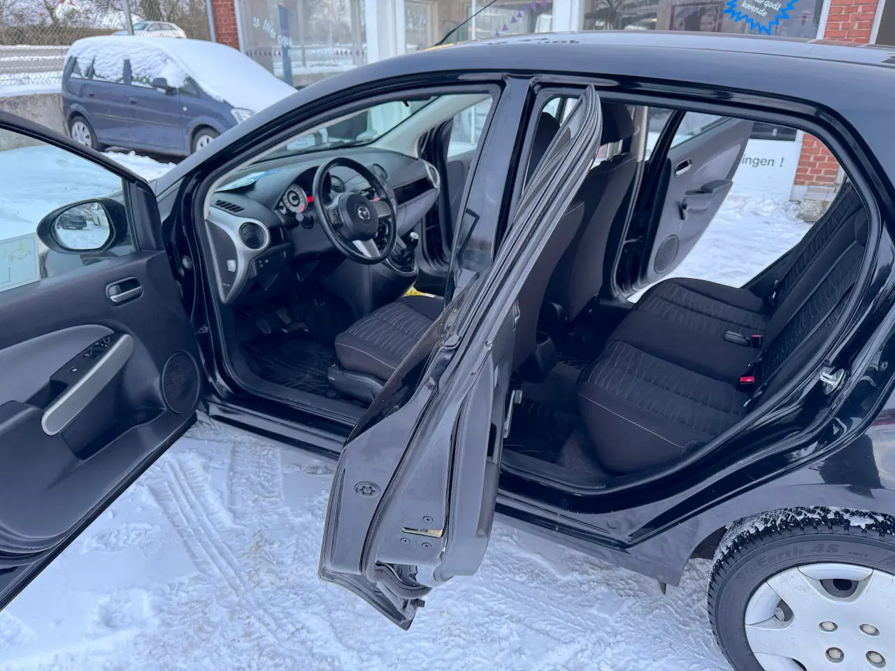 Billede 9 - Mazda 2 1.3 Nysyn Meget Pæn Kun kørt 179000km