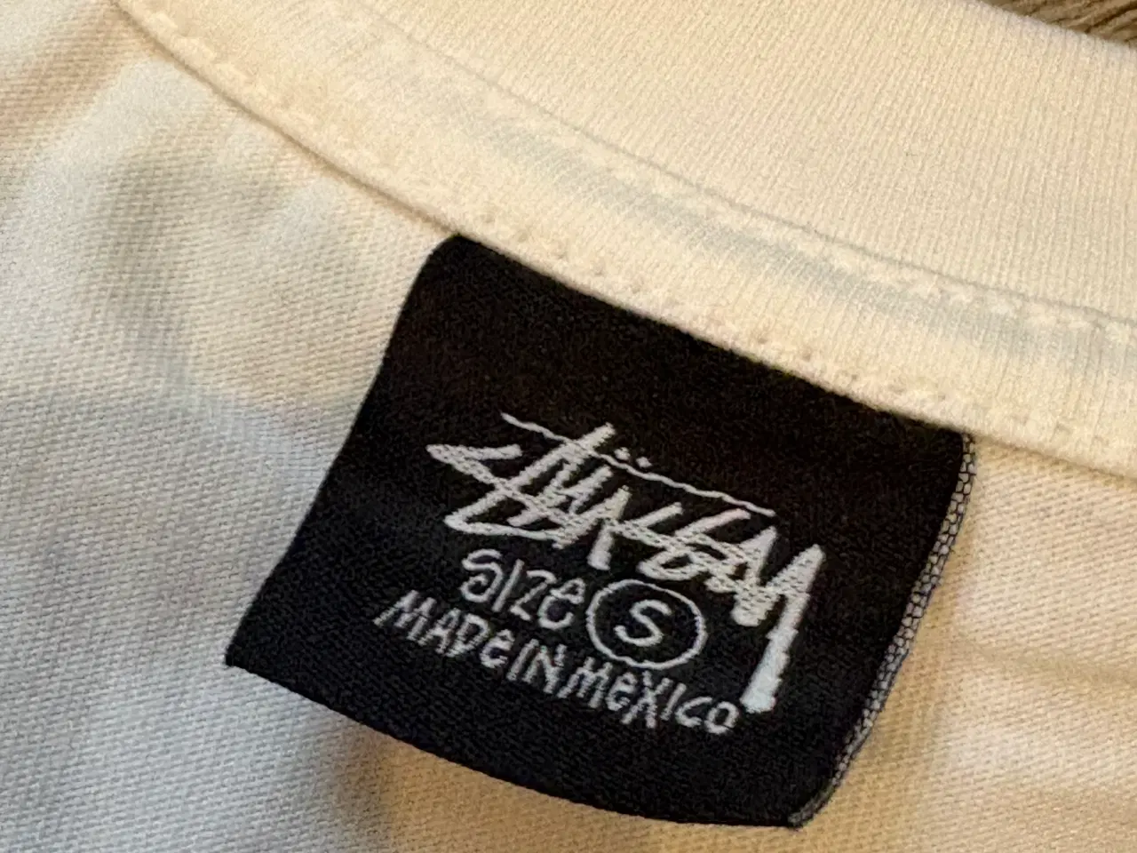 Billede 3 - Stussy Tshirt i medium Hvid farve