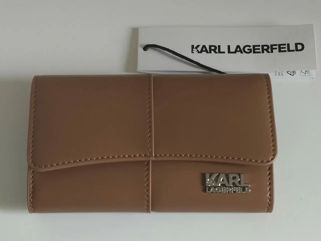 Billede 1 - KARL LAGERFELD TEGNEBOG I TERRA BRUN NY/UBRUGT