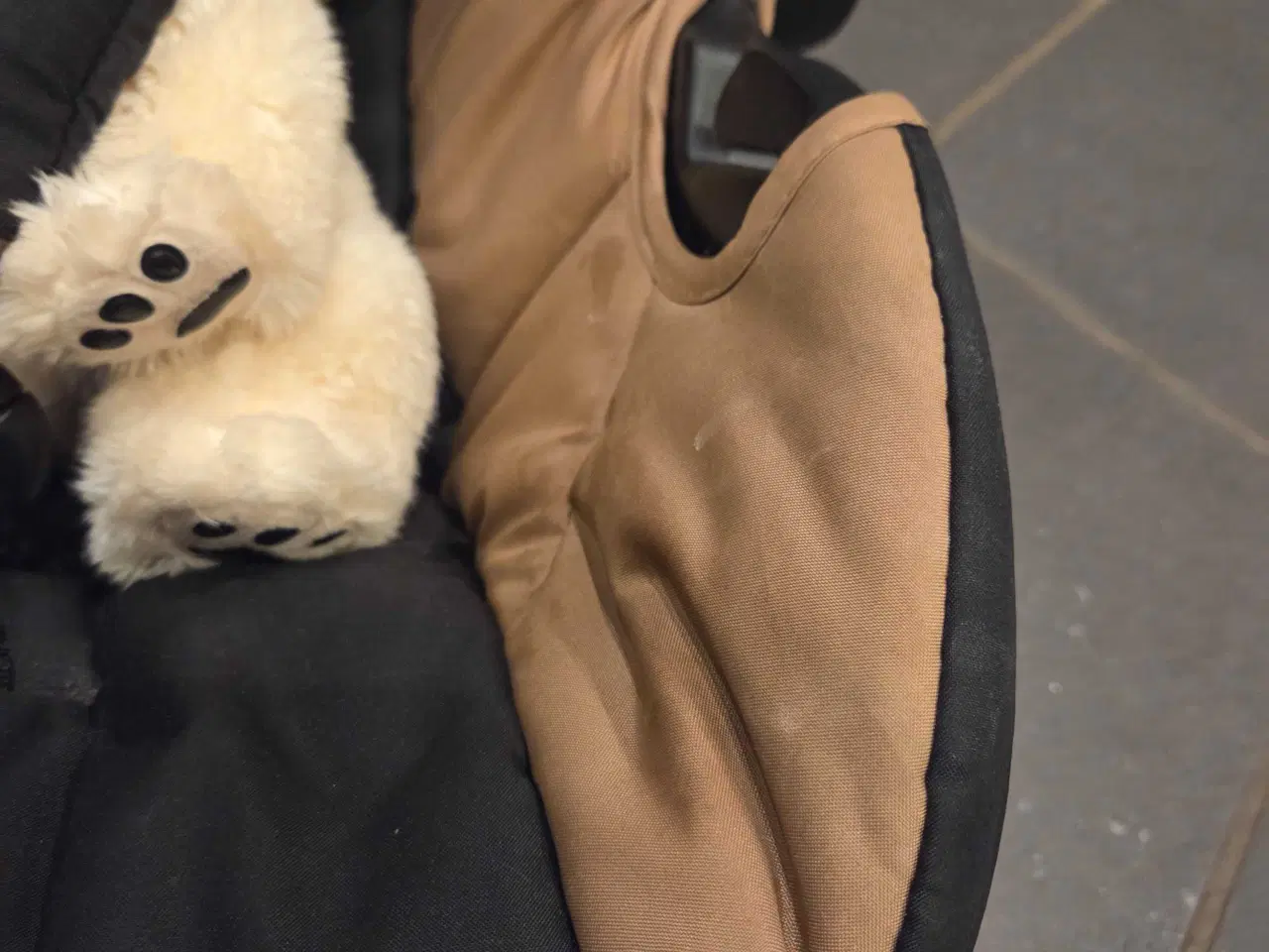 Billede 6 - Sælger mit Hauck Trio-sæt i sort med brune detalje