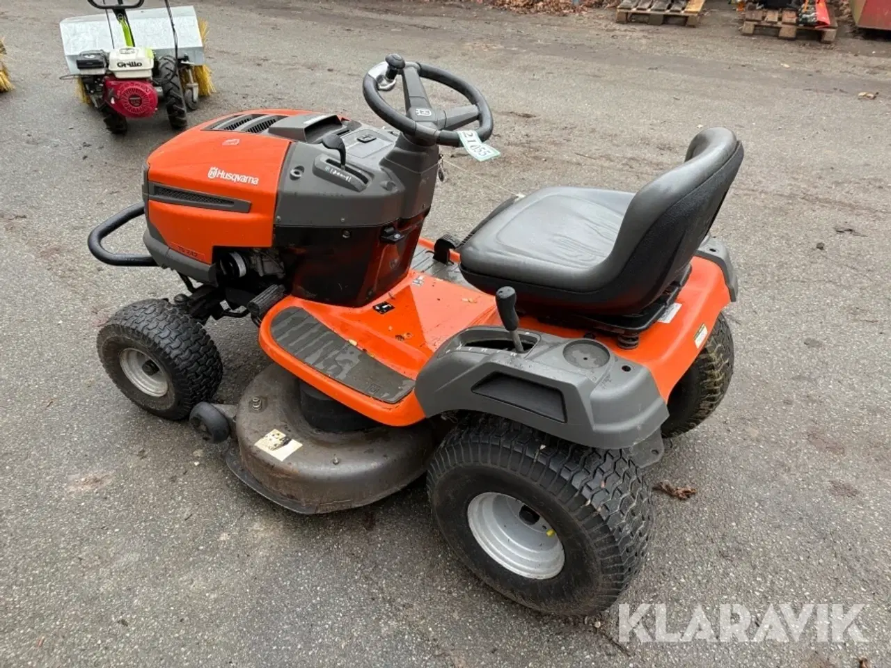 Billede 4 - Græsslåmaskine Husqvarna TS242