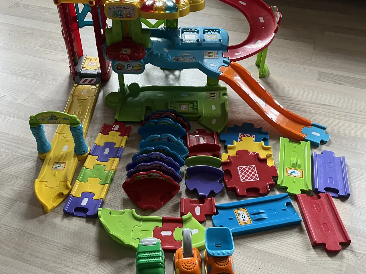 Billede 1 - Toot-toot bilbane 