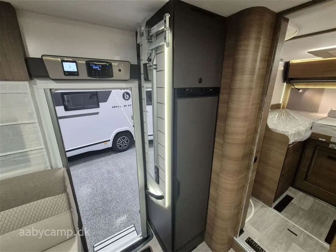 Billede 14 - 2026 - Benimar Amphitryon 967   Top model Fra Benimar med Alde Centralvarme