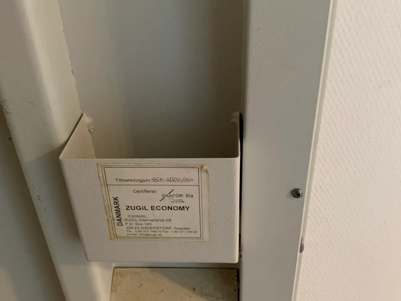 Billede 3 - Våbenskab til 6 stk.