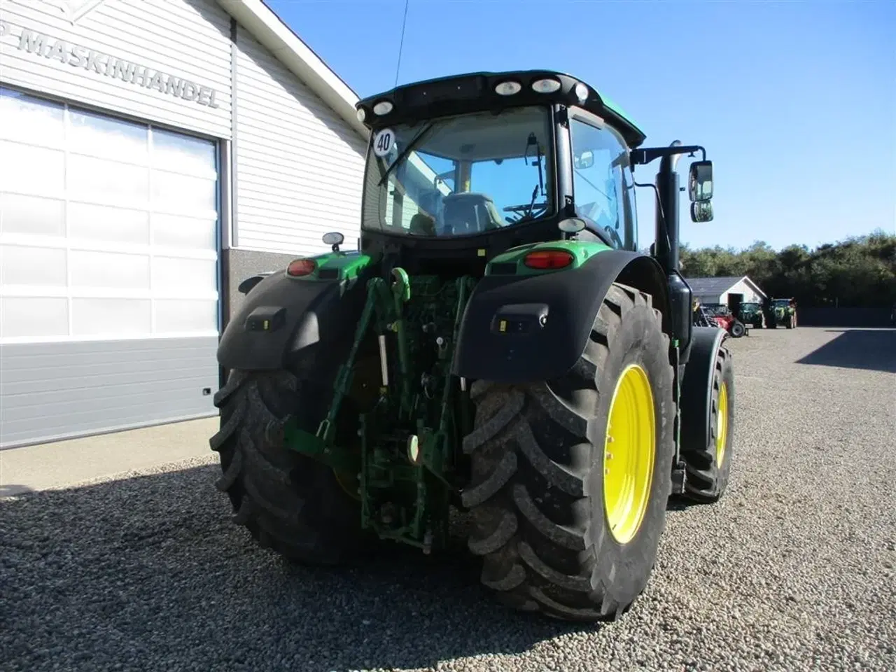 Billede 16 - John Deere 6230R med Command pro kørehåndtag.