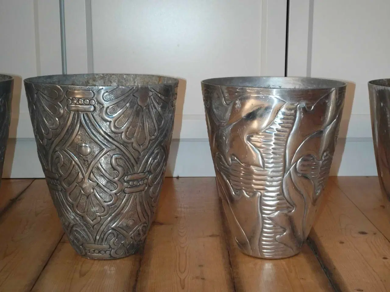 Billede 1 - 4 metal potter med forskellige motiver