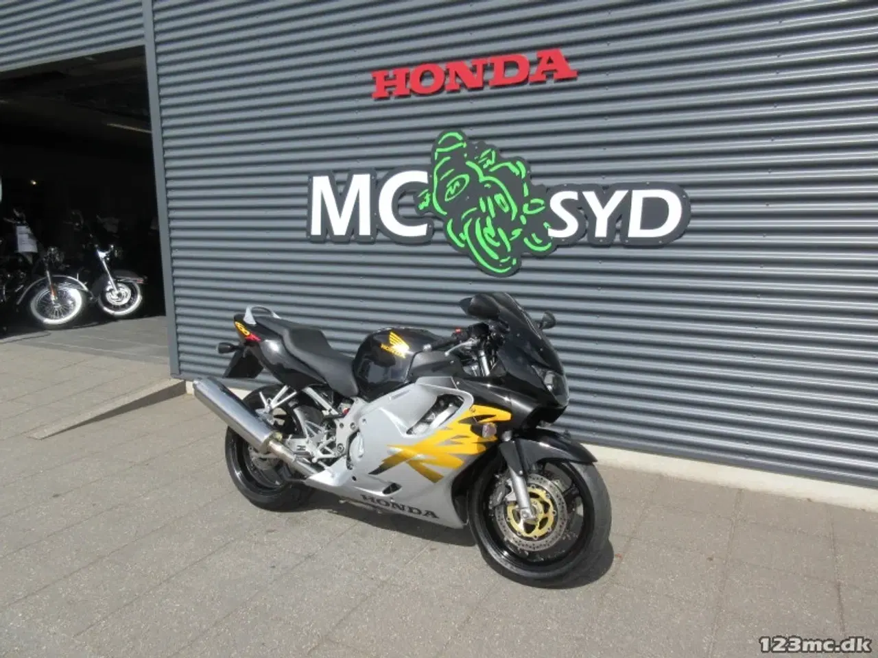 Billede 2 - Honda CBR 600 F MC-SYD BYTTER GERNE
