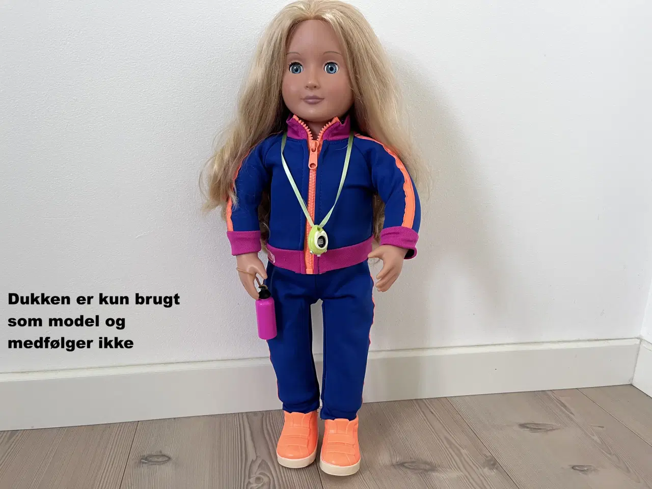 Billede 5 - Our Generation Duikketøj, + sneakers + tilbehør