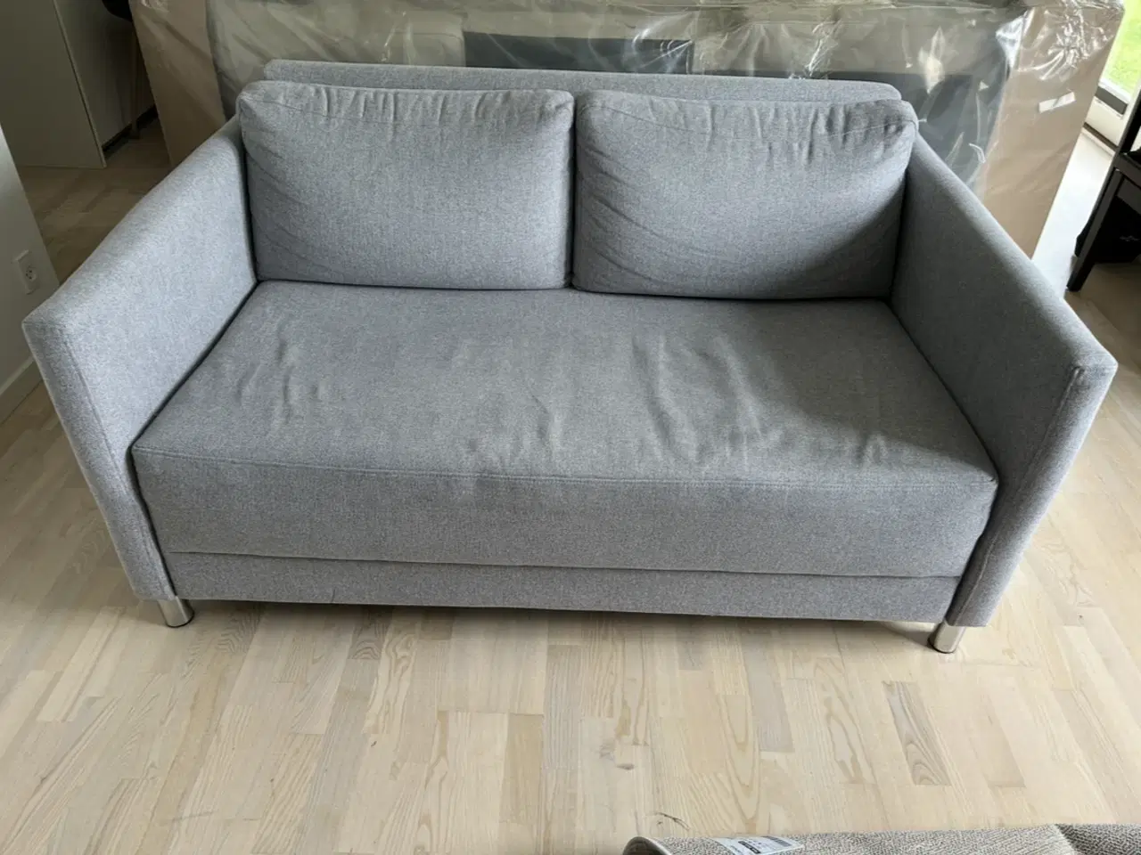 Billede 2 - Dejlig sovesofa i lys grå