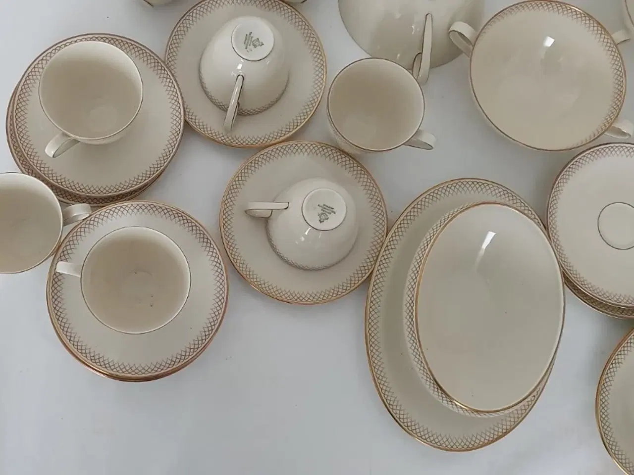 Billede 2 - Porcelæn service