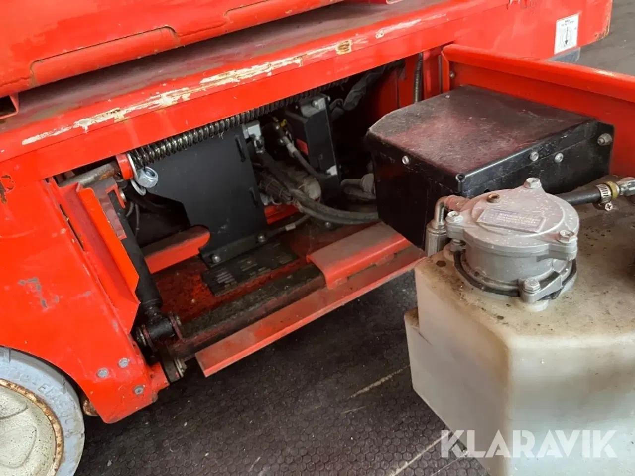 Billede 7 - Søjlelift Snorkel M1230E