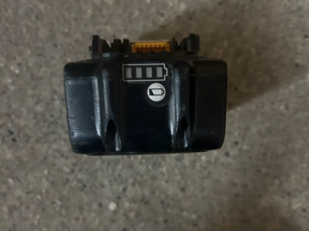 Billede 2 - Makita batteri 4,0 ah 18v