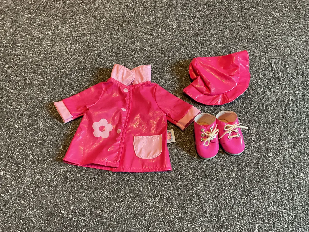 Billede 1 - Tilbehør til dukker