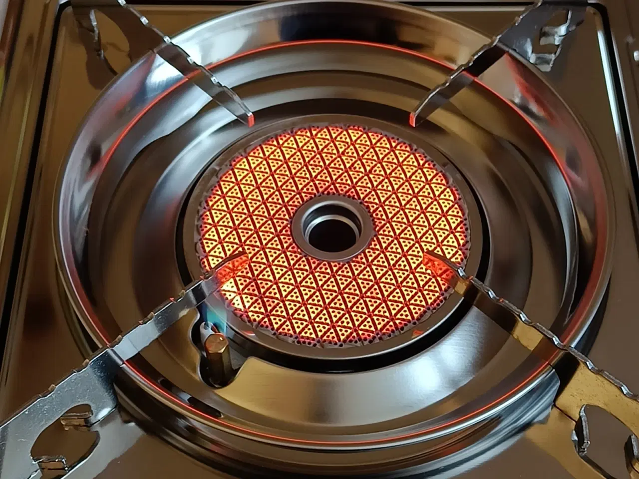 Billede 4 - NY! Gaskomfur KERAMISK BRÆNDE + 4 Dåser