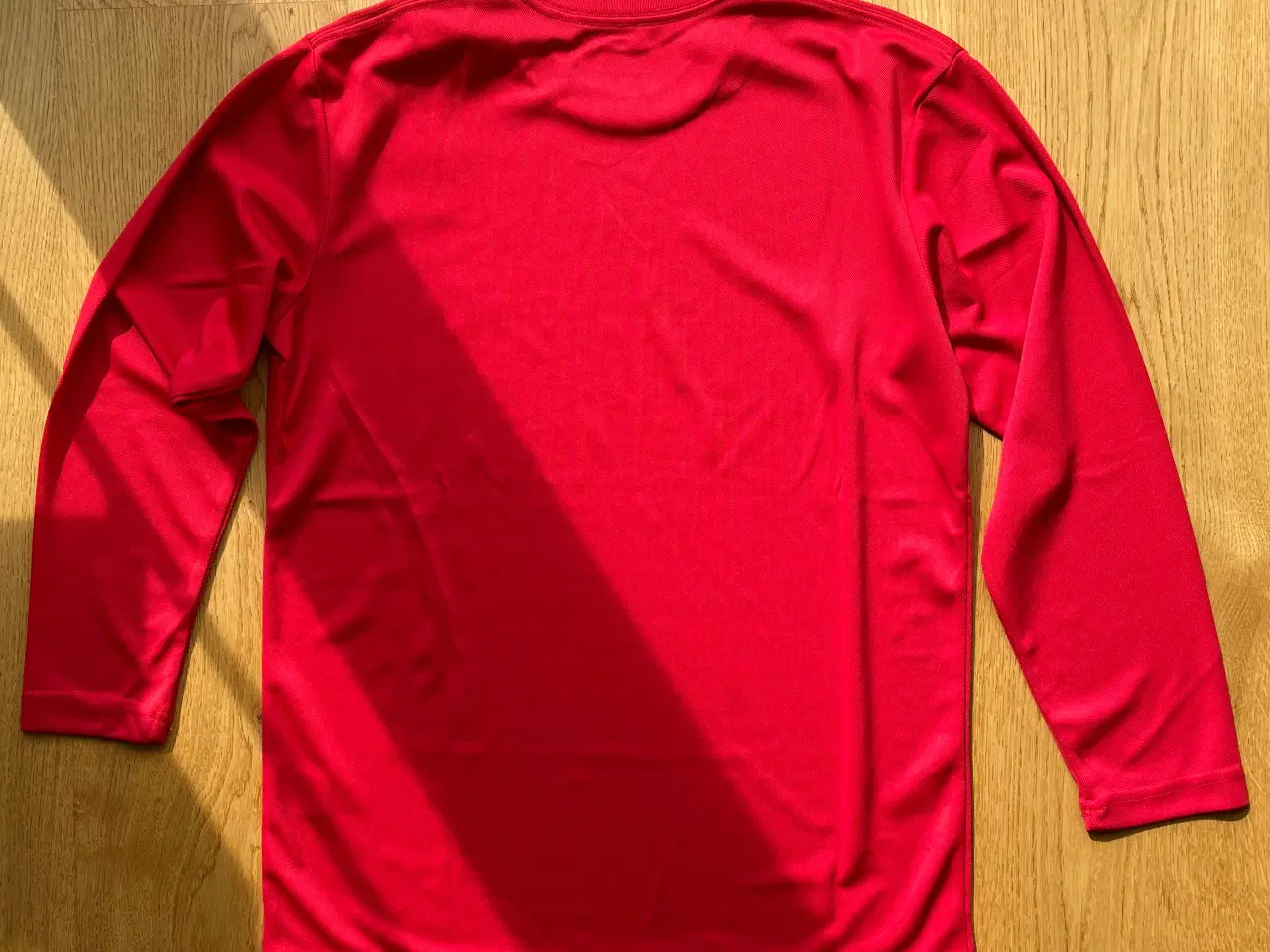 Billede 4 - Yonex bluse ny