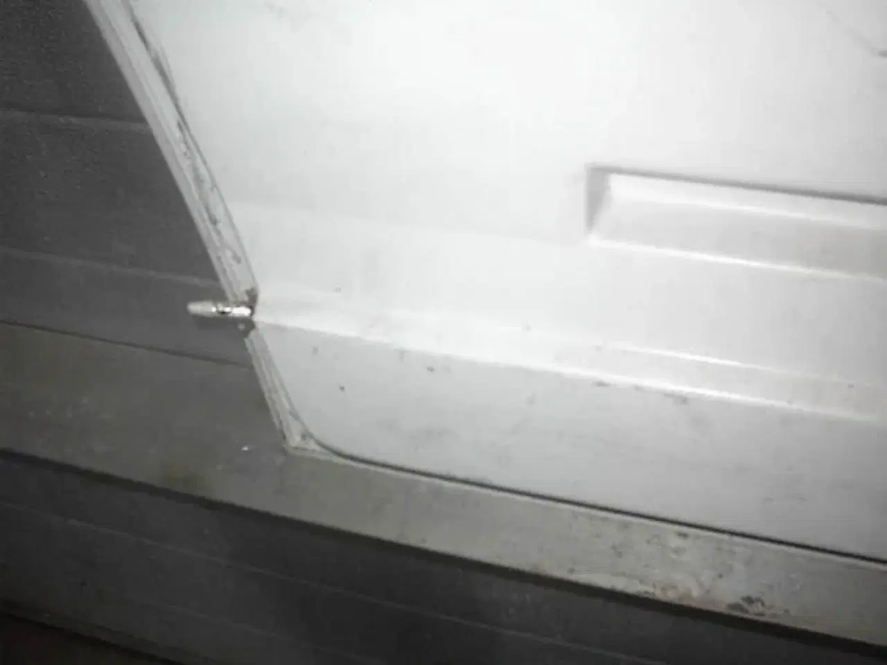 Billede 2 - Adria Gaskasse Låge