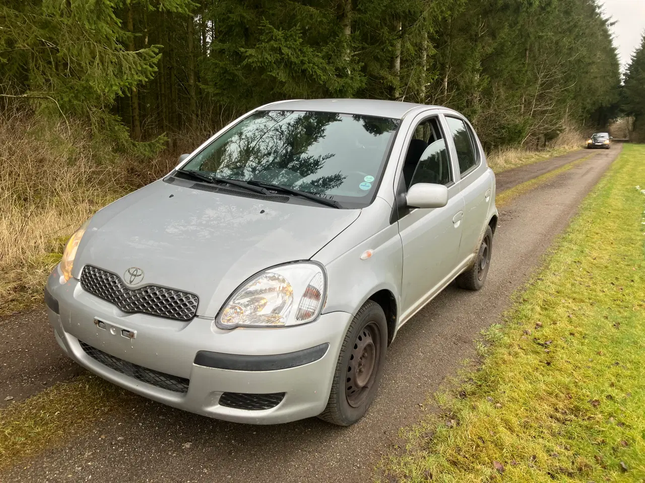 Billede 2 - nysynet toyota yaris 1,0 2004