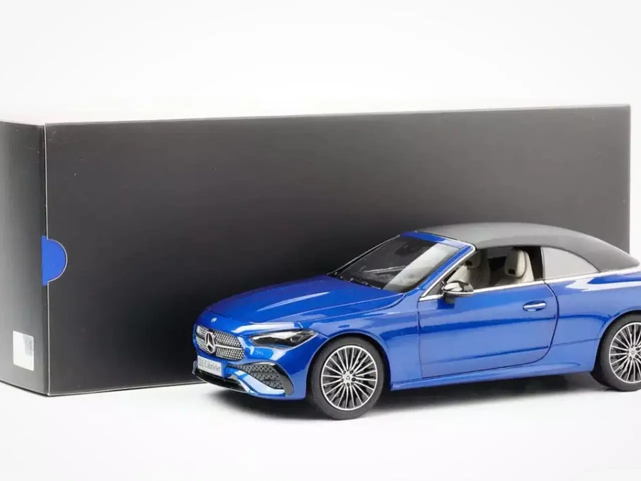 Billede 5 - 1:18 Mercedes CLE Cabriolet 2024